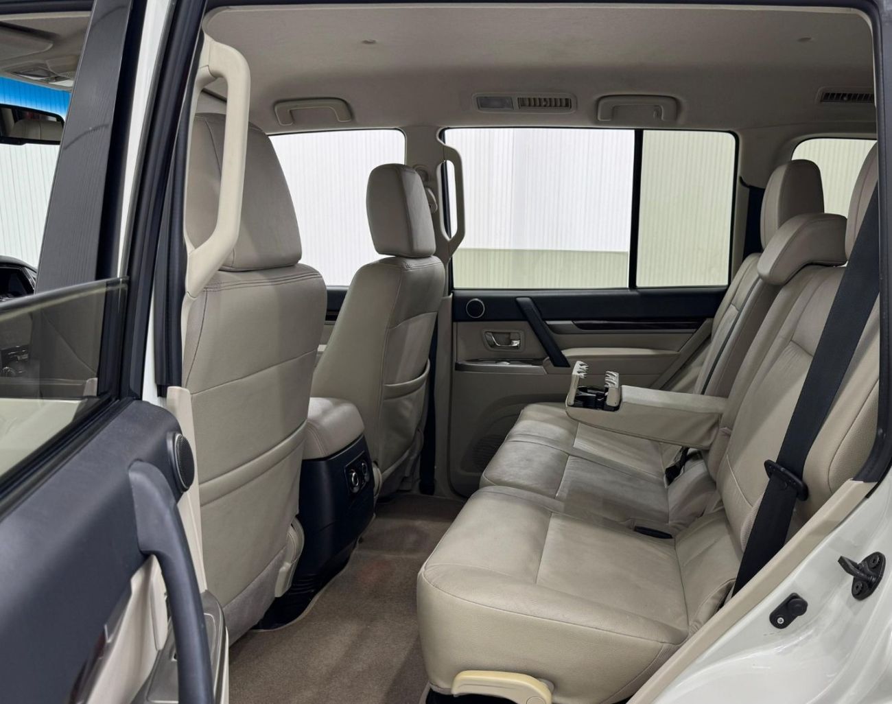 Mitsubishi Pajero GLS 3.8L 2020 Mitsubishi Pajero GLS V6, Warranty, Full Mitsubishi Service History, Low Kms, GCC