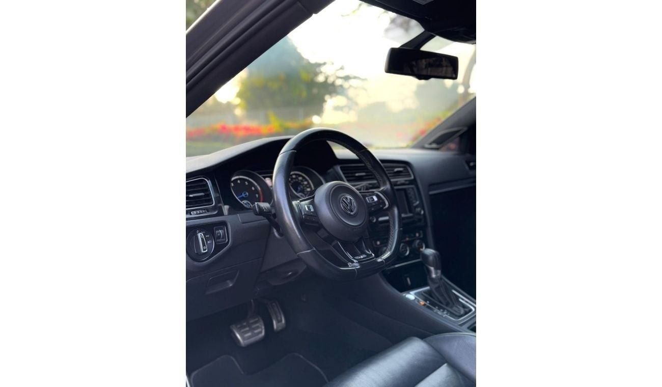 فولكس واجن جولف ار