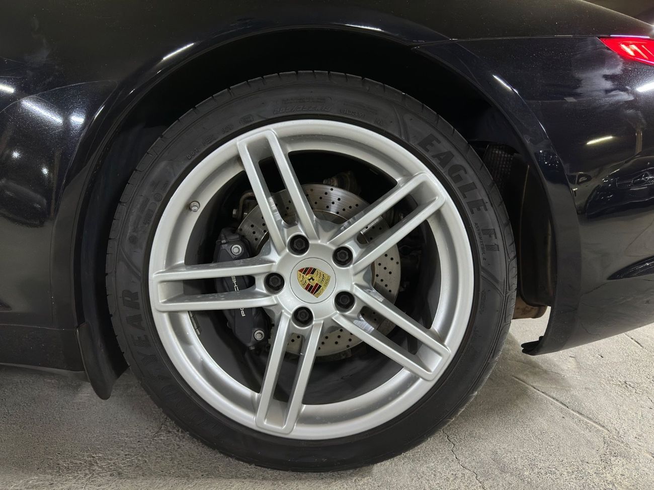 Porsche 911 CARRERA 2015 3.4L | FULL PORSCHE SERVICE HISTORY | SPORTS EXHAUST | SPORTS CHRONO PACKAGE