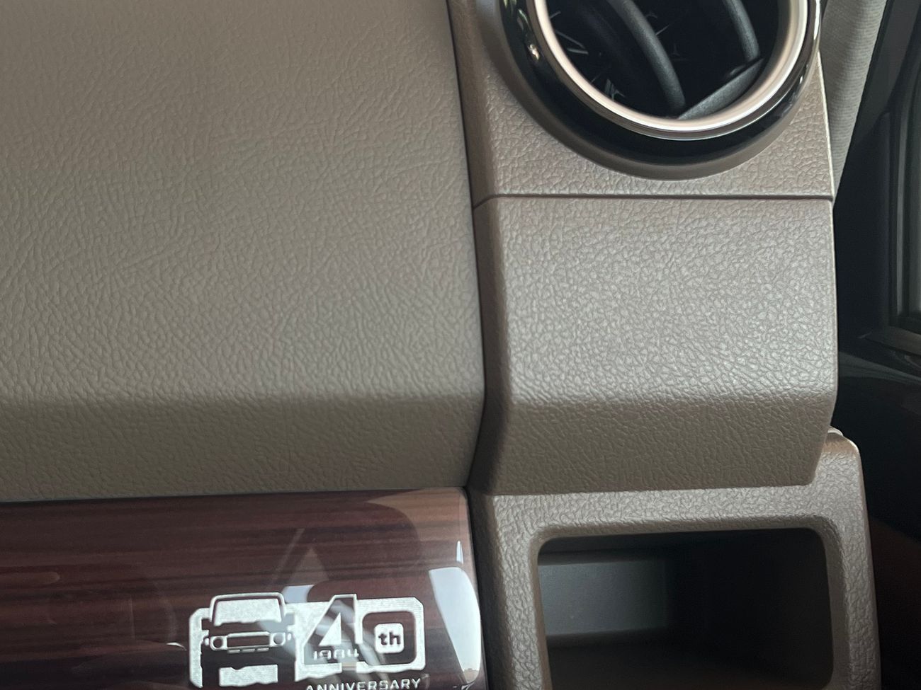 Toyota Land Cruiser 70