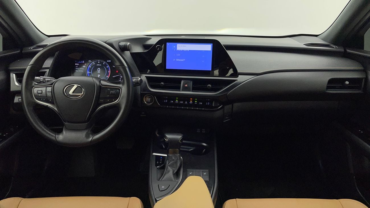 لكزس UX 200 PREMIER 2 | بدون دفعة مقدمة | اختبار القيادة في المنزل