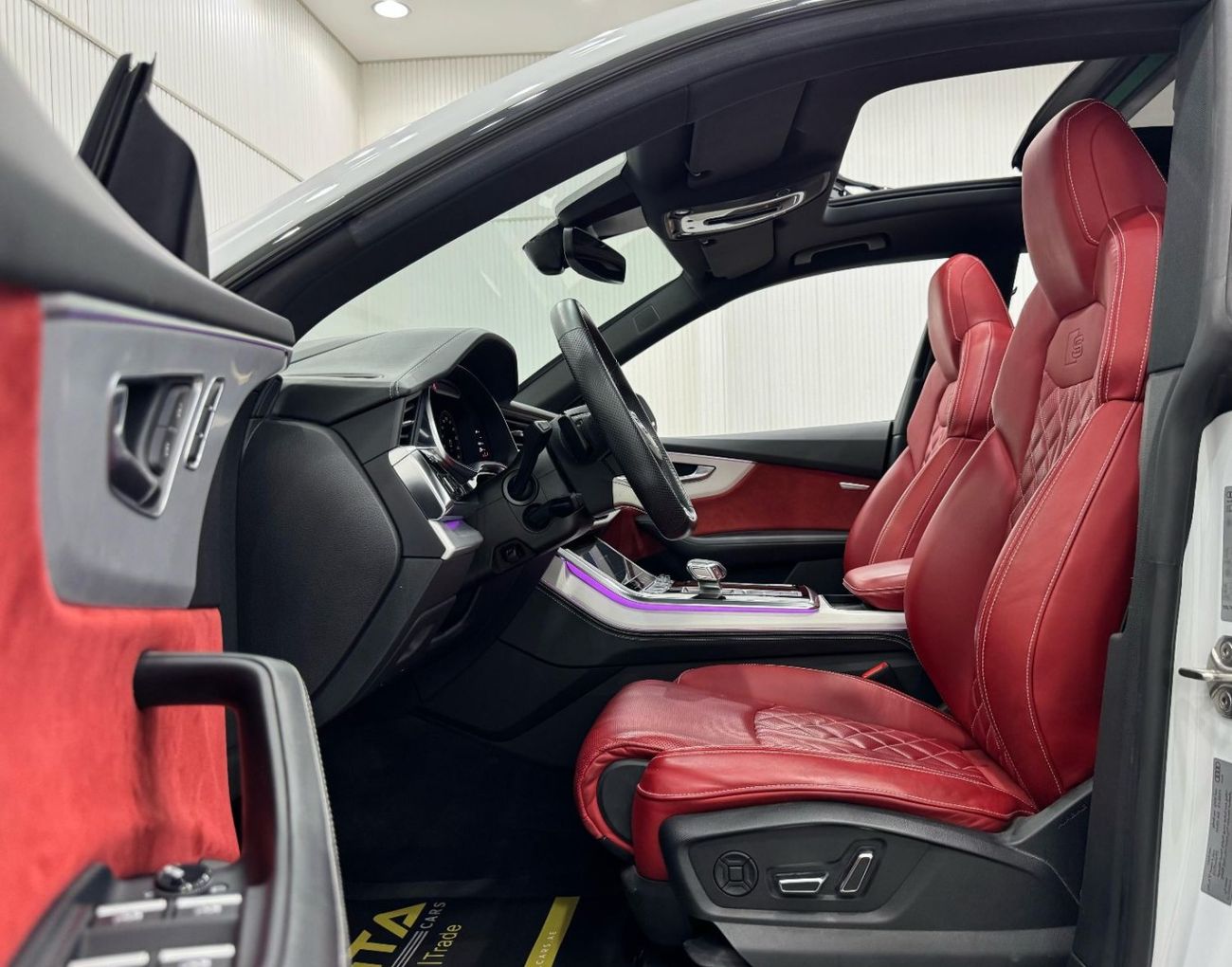 أودي Q8 55 TFSI quattro S Line 3.0L 2021 Audi Q8 S-Line 55TFSI Quattro, 2026 Audi Warranty + Service Pack, F