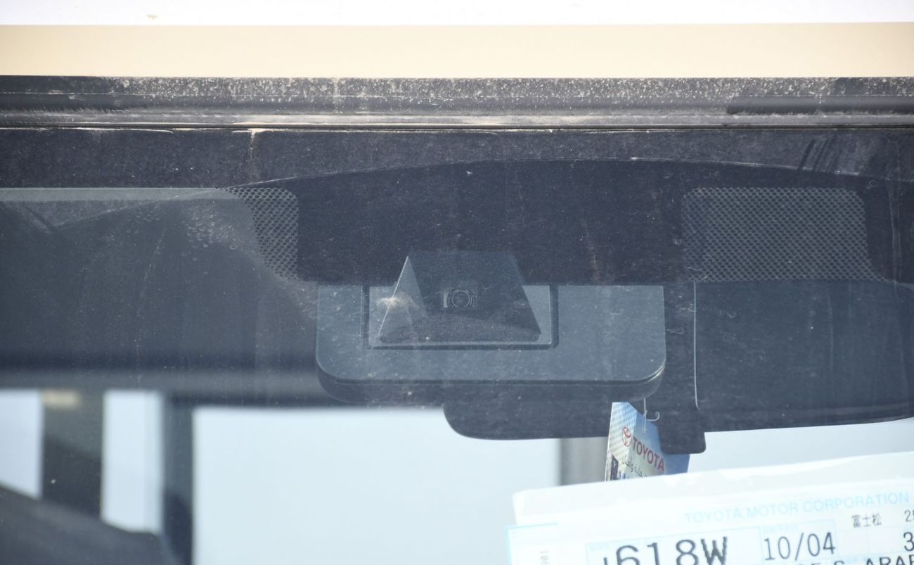 Toyota Land Cruiser Pick Up 79 series 4.0L Automatic with Diff lock