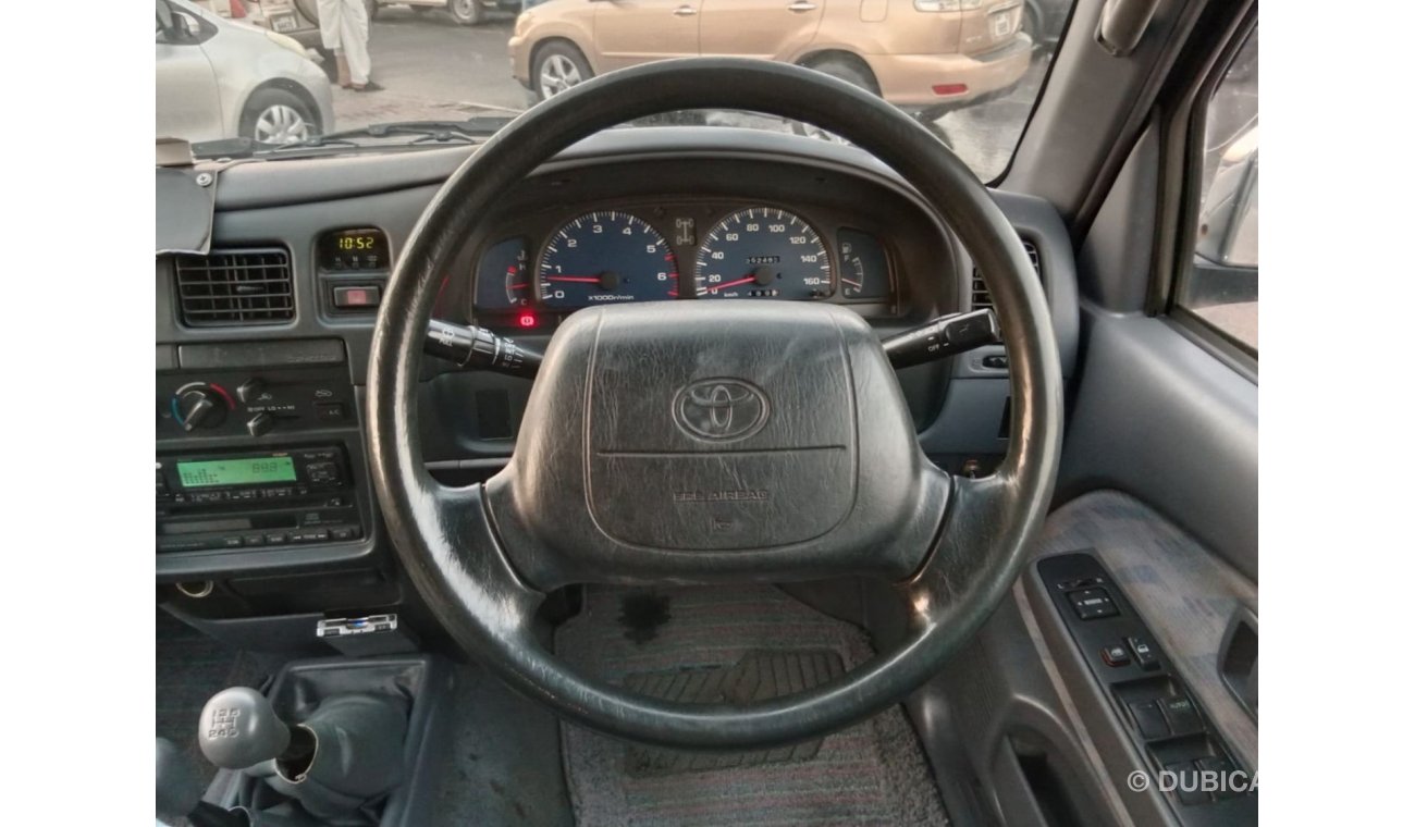 تويوتا هيلوكس TOYOTA HILUX PICK UP RIGHT HAND DRIVE(PM1717)