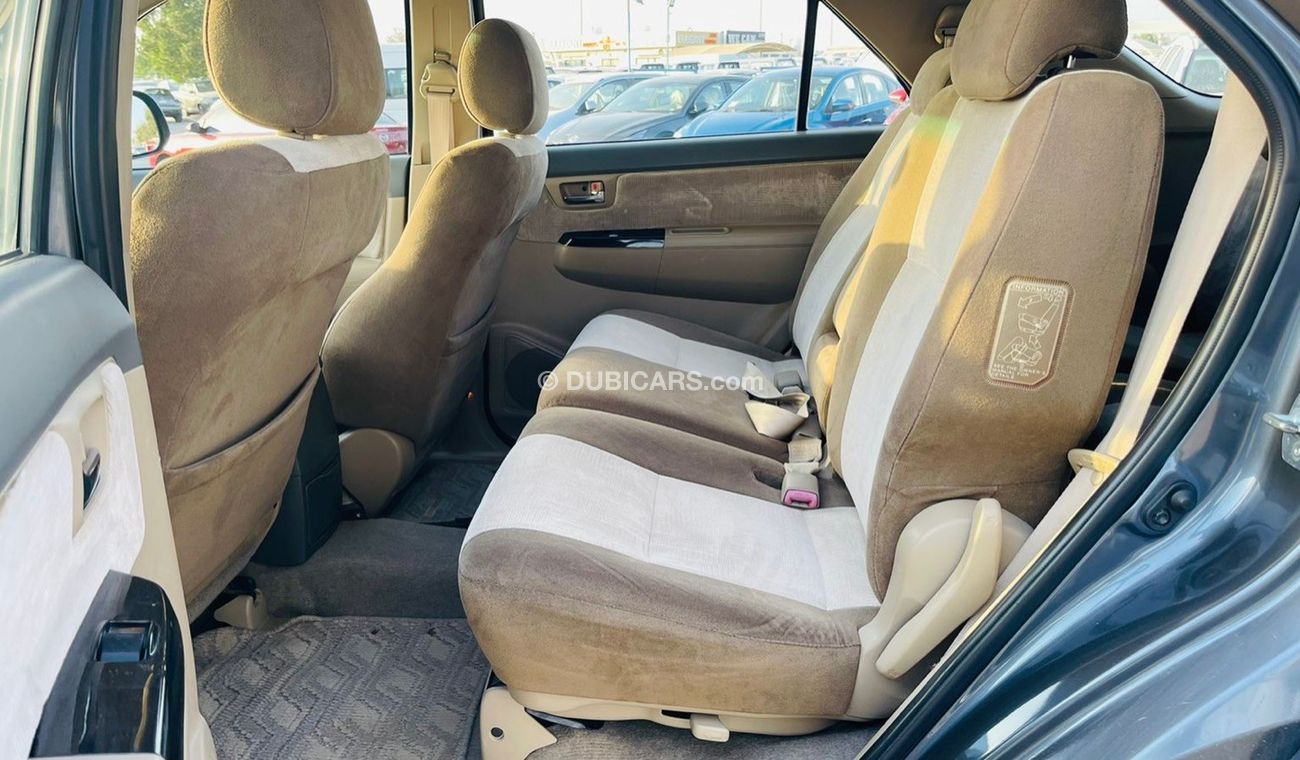 تويوتا فورتونر SR5