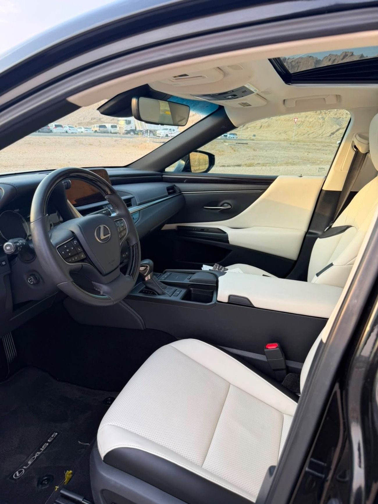 لكزس ES 350 PLATINUM