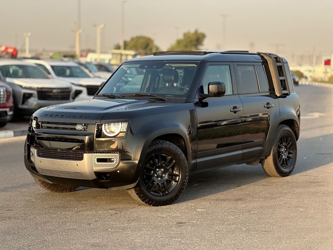 Land Rover Defender P300 110 S 2.0L (5 Seater)