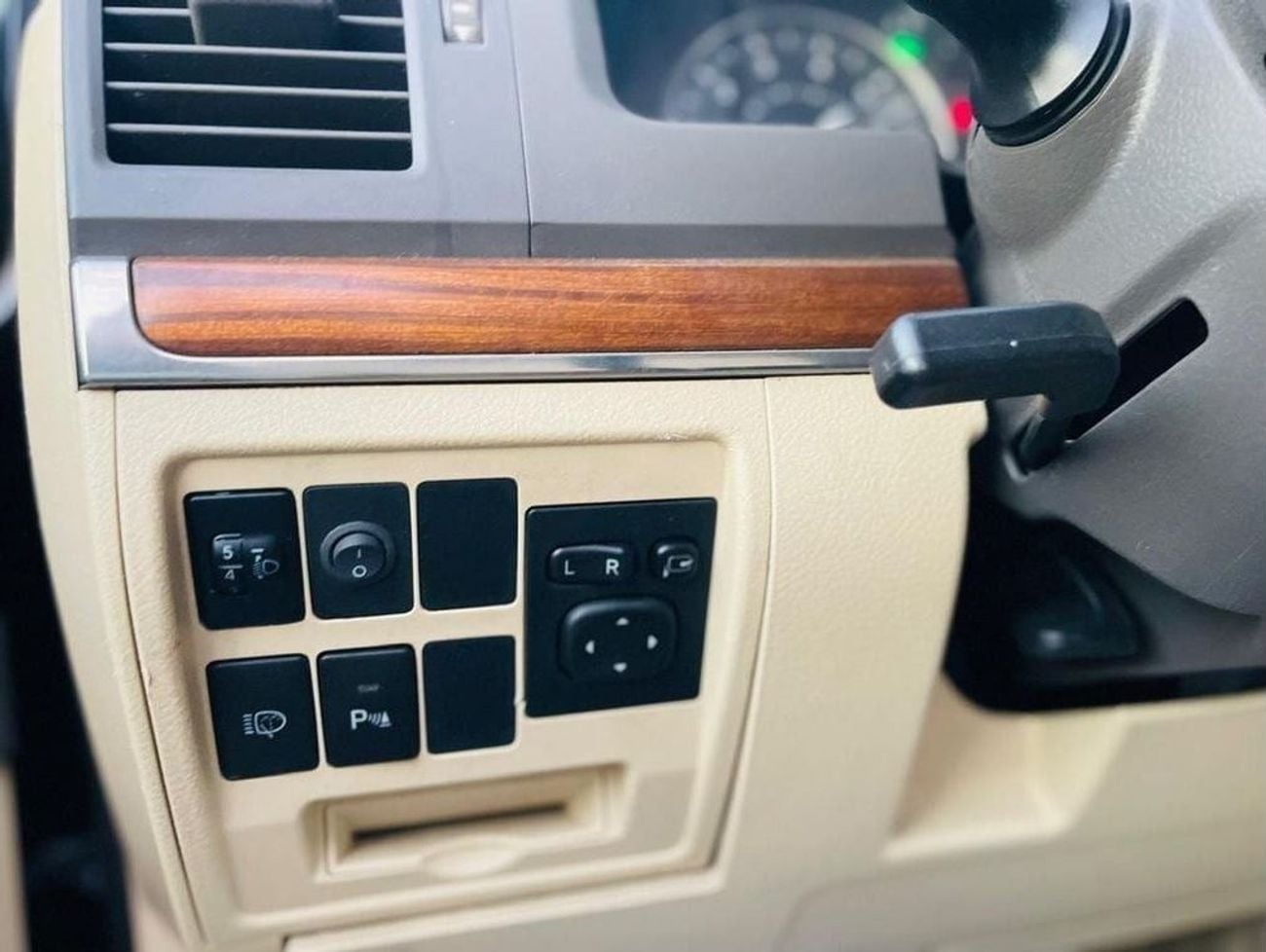 Toyota Land Cruiser Toyota landcuriser GXR V8 2016 full option Top the Range