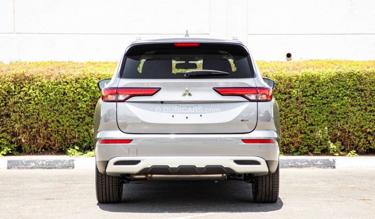 ميتسوبيشي آوتلاندر S-AWC 4WD/Pano-Roof/360camera/7seats. Local Registration +10%