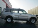 ميتسوبيشي باجيرو GLS M/L DIAMOND GLS Mid 3.5L (189 HP) (7 Seater)