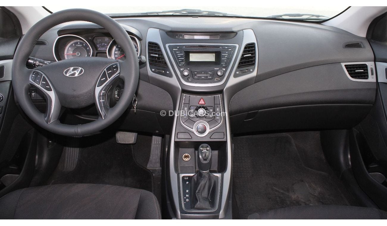 هيونداي إلانترا GL هيونداي إلنترا 2016 خليجي بحالة ممتازة بدون حوادث