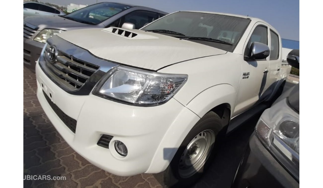 Toyota Hilux DIESEL 3.0L AUTOMATIC GEAR RIGHT HAND DRIVE