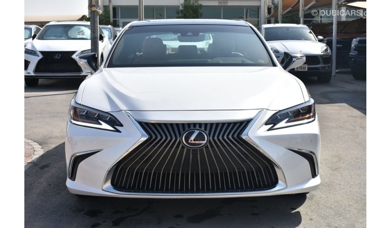 Lexus ES350 LEXUS ES 350 PLATINUM ( EXECUTIVE PACKAGE ) FULL OPTION