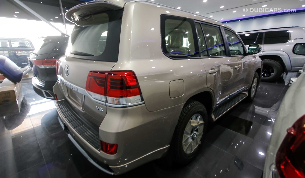 Toyota Land Cruiser GXR V8