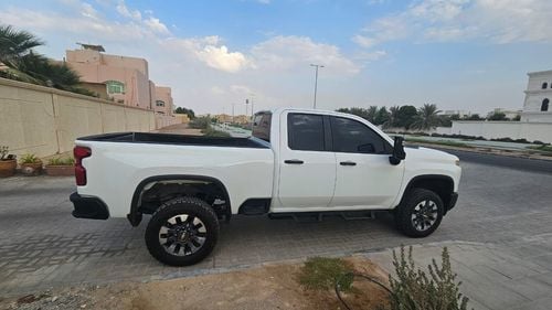 Chevrolet Silverado HD 2500, 6.6L Gasoline