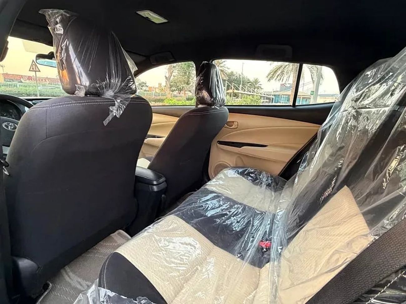 Toyota Yaris E 1.5L (105 HP) TOYOTA YARIS E IN PERFECT CONDITION