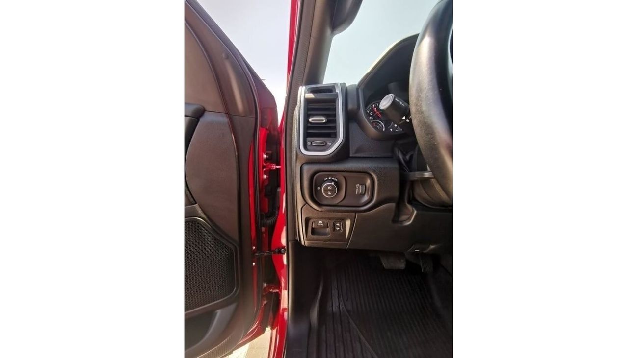 RAM 1500 Dodge RAM Bighorn - 2022 - Red
