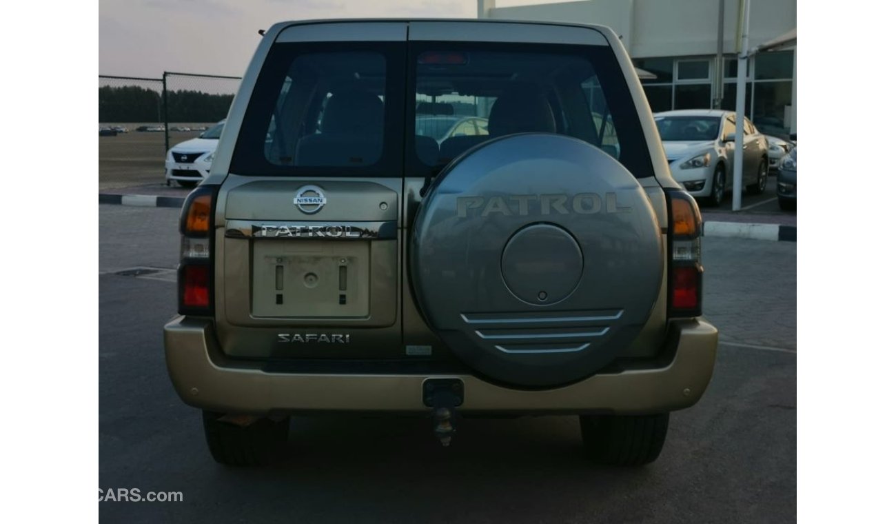 Nissan Patrol Safari Nissan patrol Safari 2012 Gcc Specefecation Very Clean Inside And Out Side Without Accedent No Paint