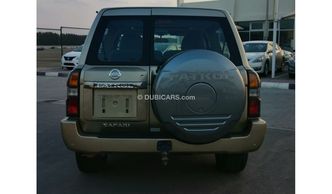 Nissan Patrol Safari Nissan patrol Safari 2012 Gcc Specefecation Very Clean Inside And Out Side Without Accedent No Paint