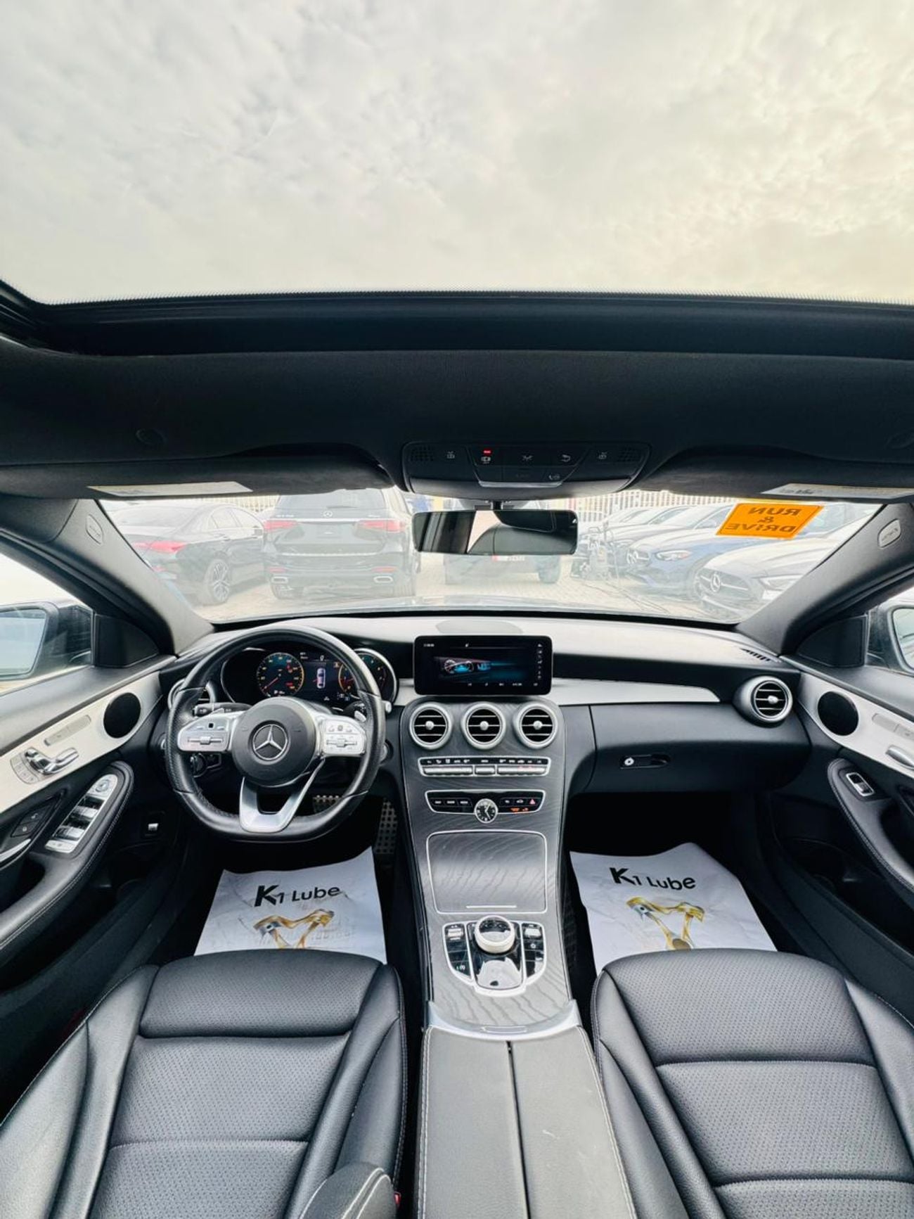 مرسيدس بنز C 300 PREMIUM