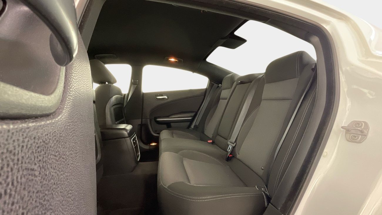 دودج تشارجر SXT / SE | upto AED 20,000 Ramadan Discount | شامل الضمان | 0 ﺪﻔﻋﺓ ﺃﻮﻟﻯ