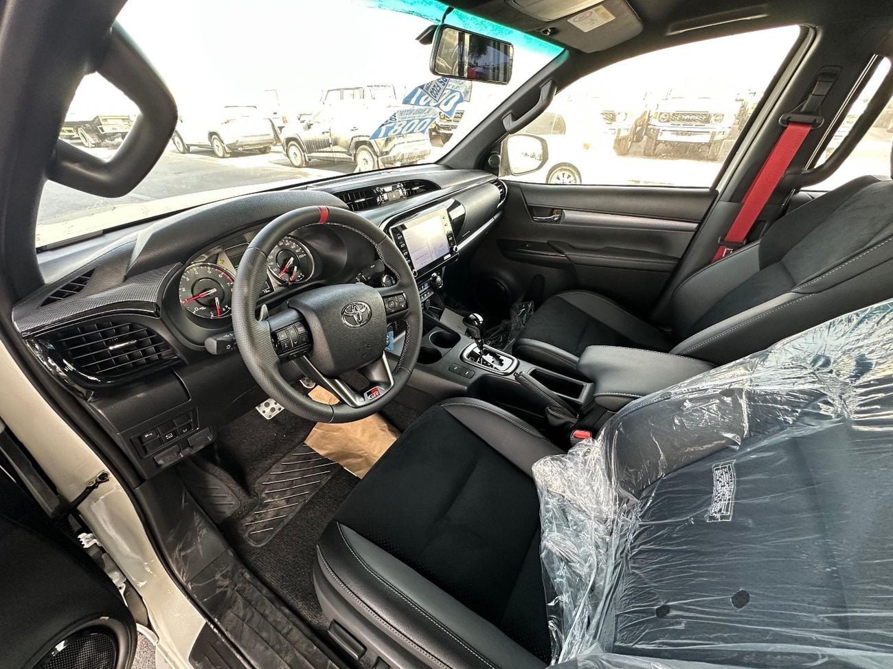 تويوتا هيلوكس GR Sport 4.0L