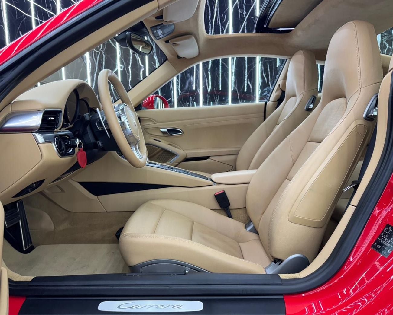 Porsche 911 CARRERA