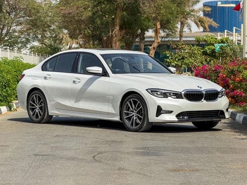 BMW 330i Exclusive 2.0L (255 HP)