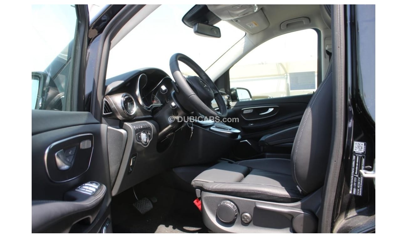 Mercedes-Benz Viano MERCEDES V300 DIESEL 2.0L TURBO 4 MATIC  2023 MODEL