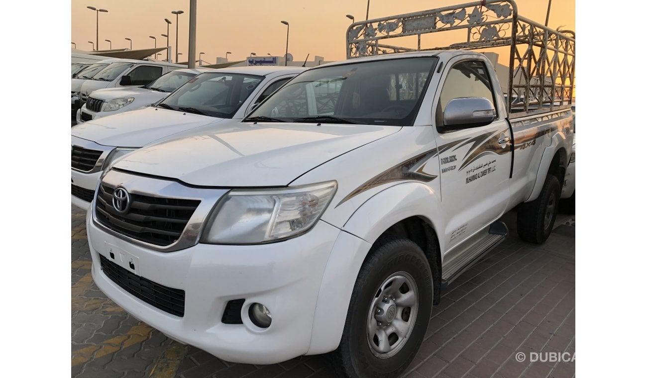 تويوتا هيلوكس Toyota Hilux s/c pick up 4x4,Model:2015.Excellent condition