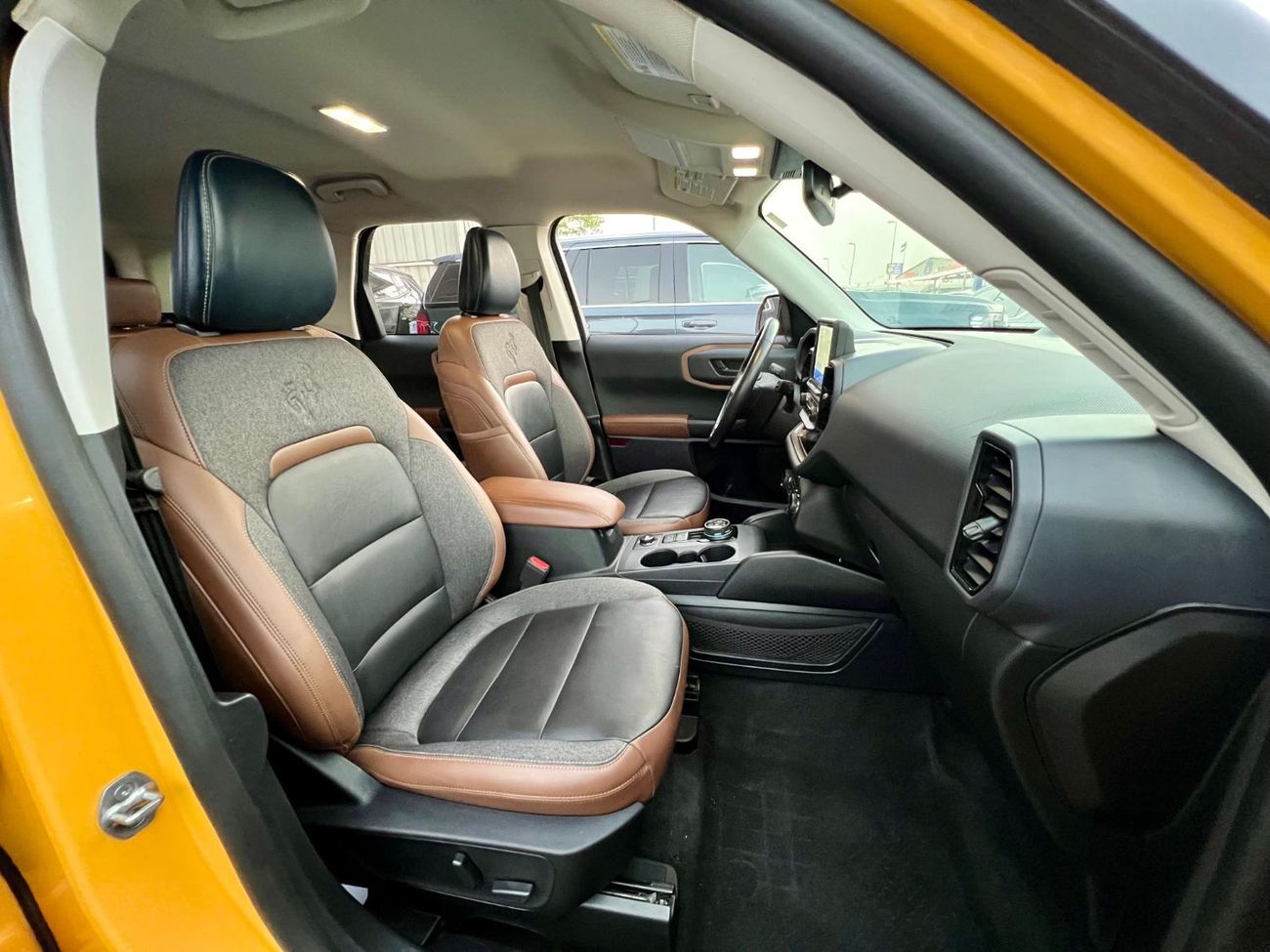 فورد برونكو Outer Banks 1.5L warranty one year bank financie available