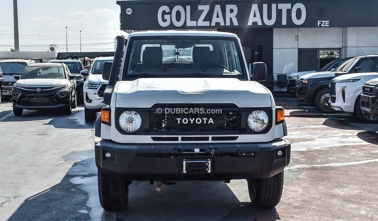 تويوتا لاند كروزر بيك آب LC79 DC 4.0l Automatic Alloy Wheels 4WD 5 Seater Petrol