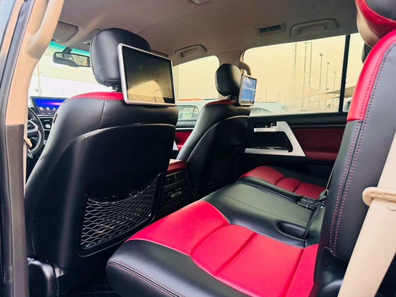 تويوتا لاند كروزر تيوتا