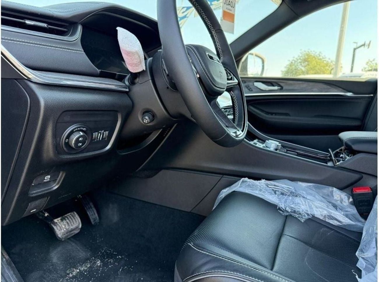 جيب جراند شيروكي EXPORT PRICE - Grand Cherokee Overland 3.6L