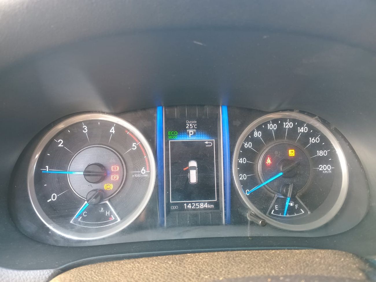 تويوتا فورتونر 2.4L 4WD DIESEL AUTOMATIC TRANSMISSION