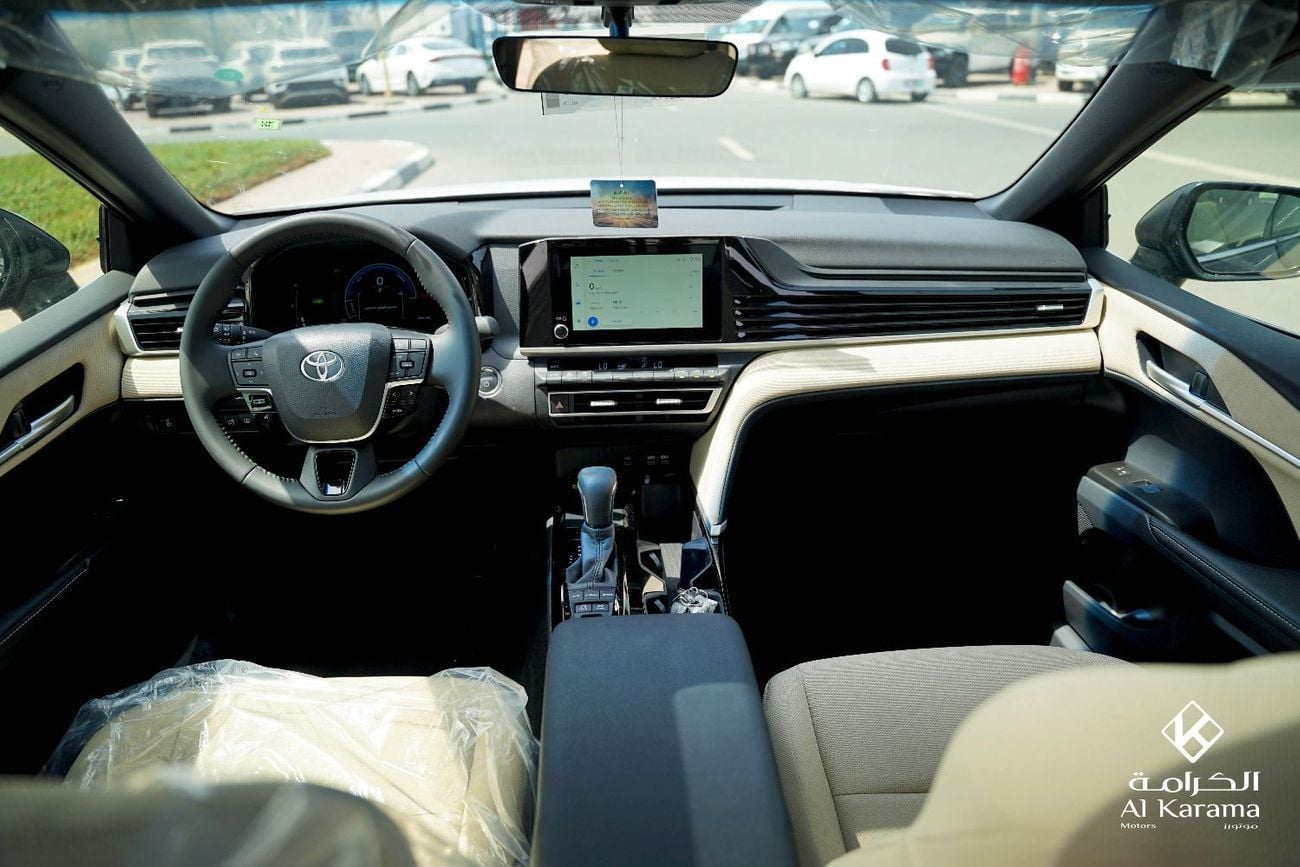 تويوتا كامري LE HEV 2.5L Hybrid | Panoramic Roof | Power Seat | Rear Camera | GCC Specs | Zero KM