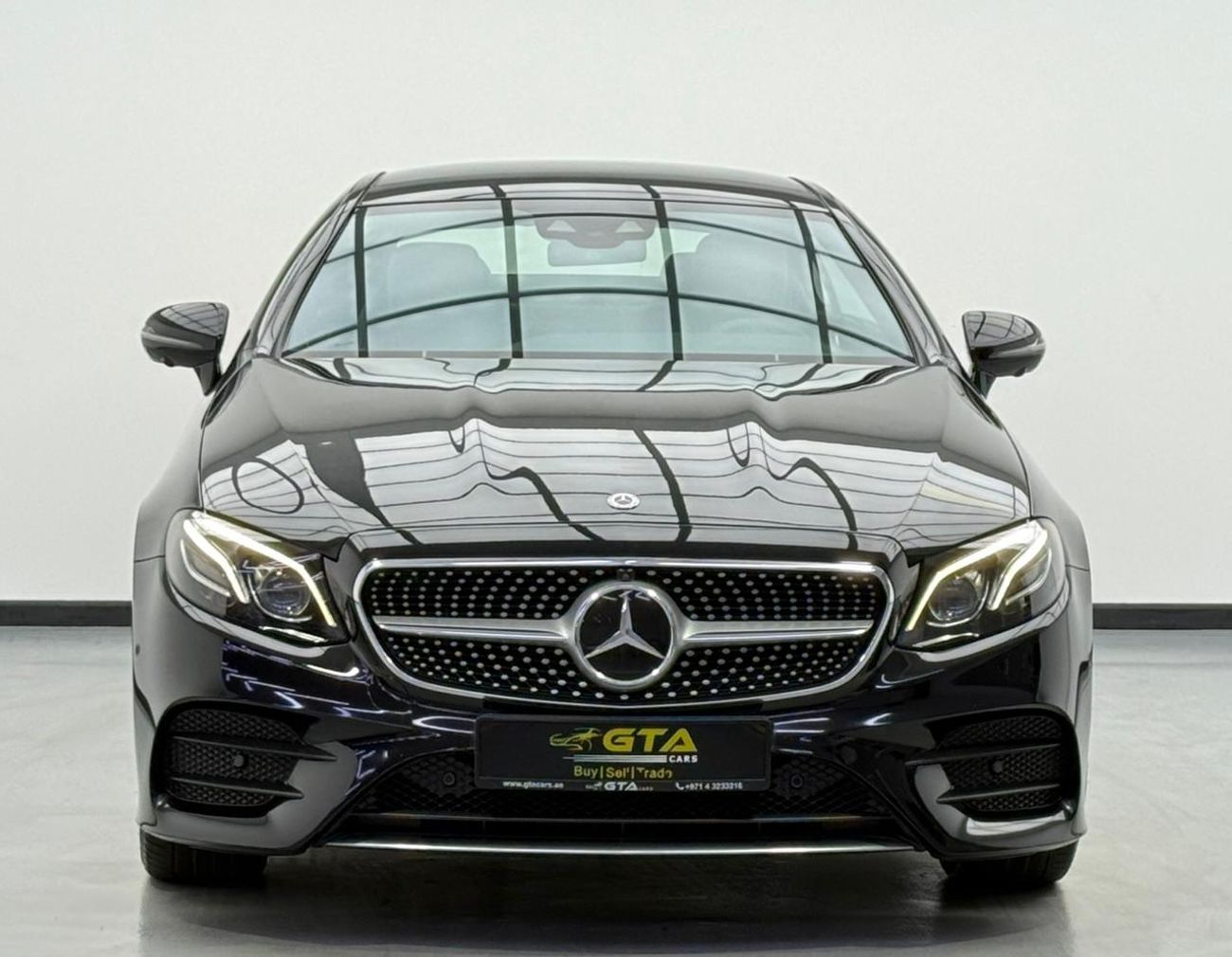 Mercedes-Benz E300 Coupe 2017 Mercedes-Benz E300 Coupe, Full Service History, Fully Loaded, Excellent Condition, GCC