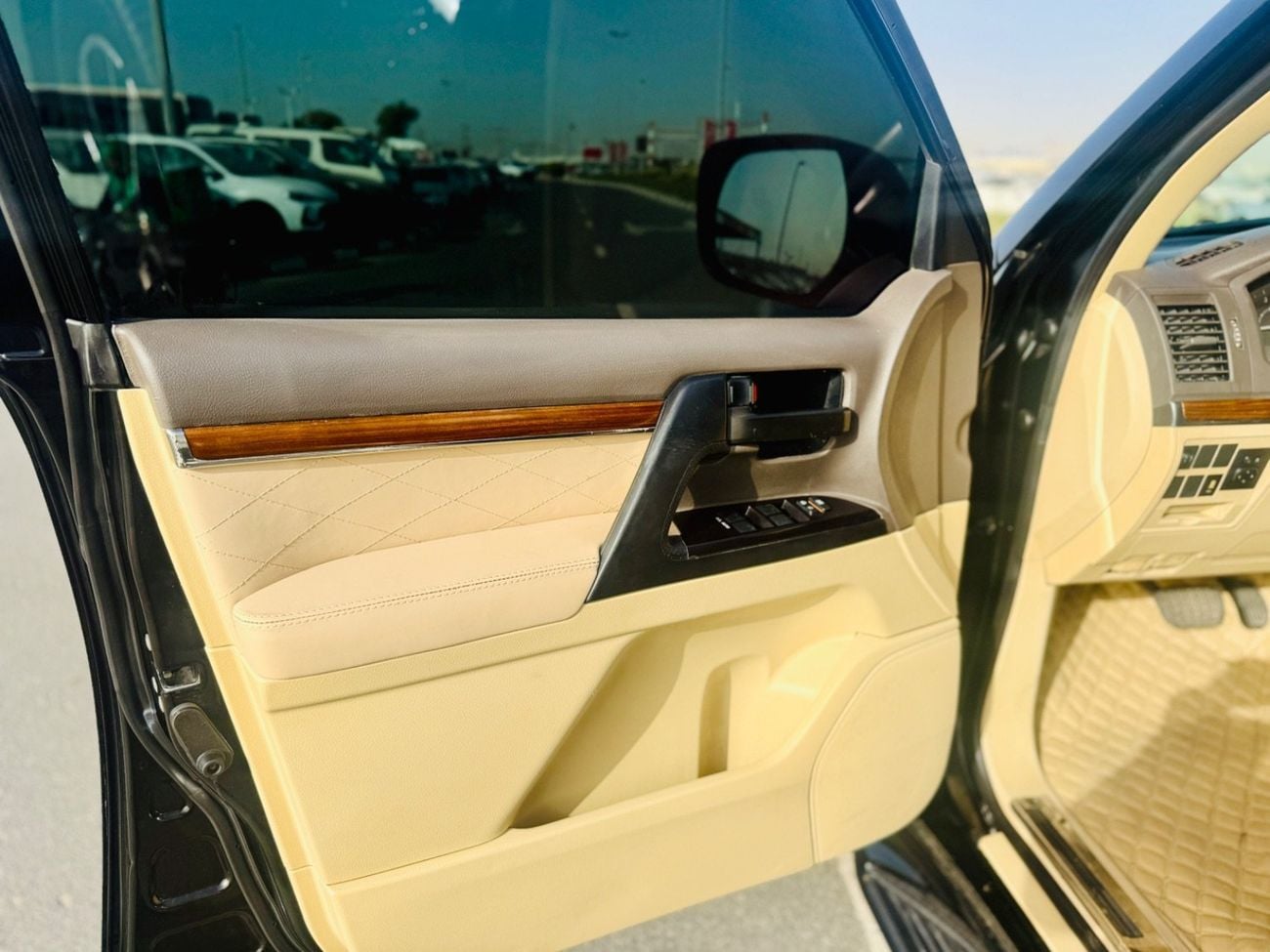 Toyota Land Cruiser GXR