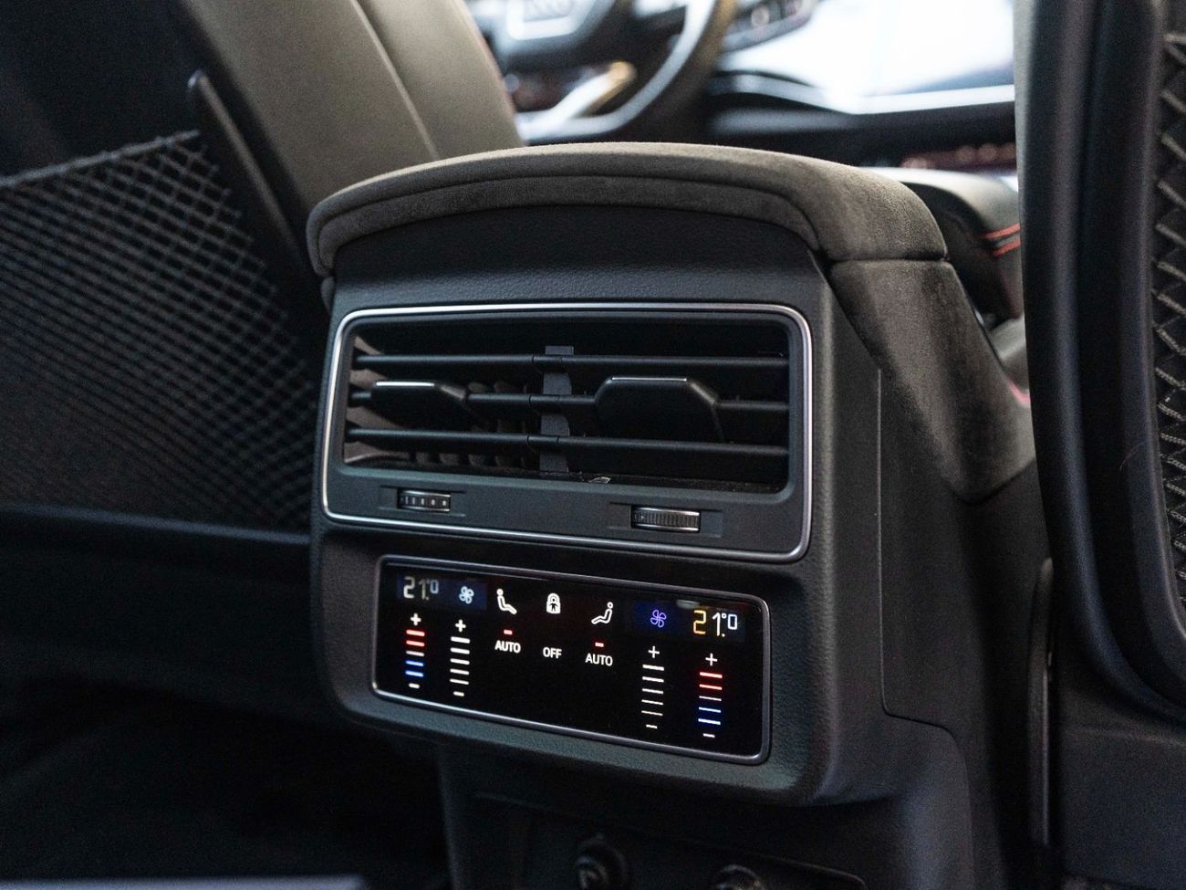 أودي RSQ8 TFSI quattro 4.0L