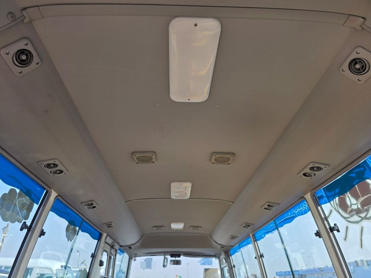 Toyota Coaster TOYOTA COASTER BUS RHD 2012 MODEL 4.0 L DIESEL AUTOMATIC(PM53691)