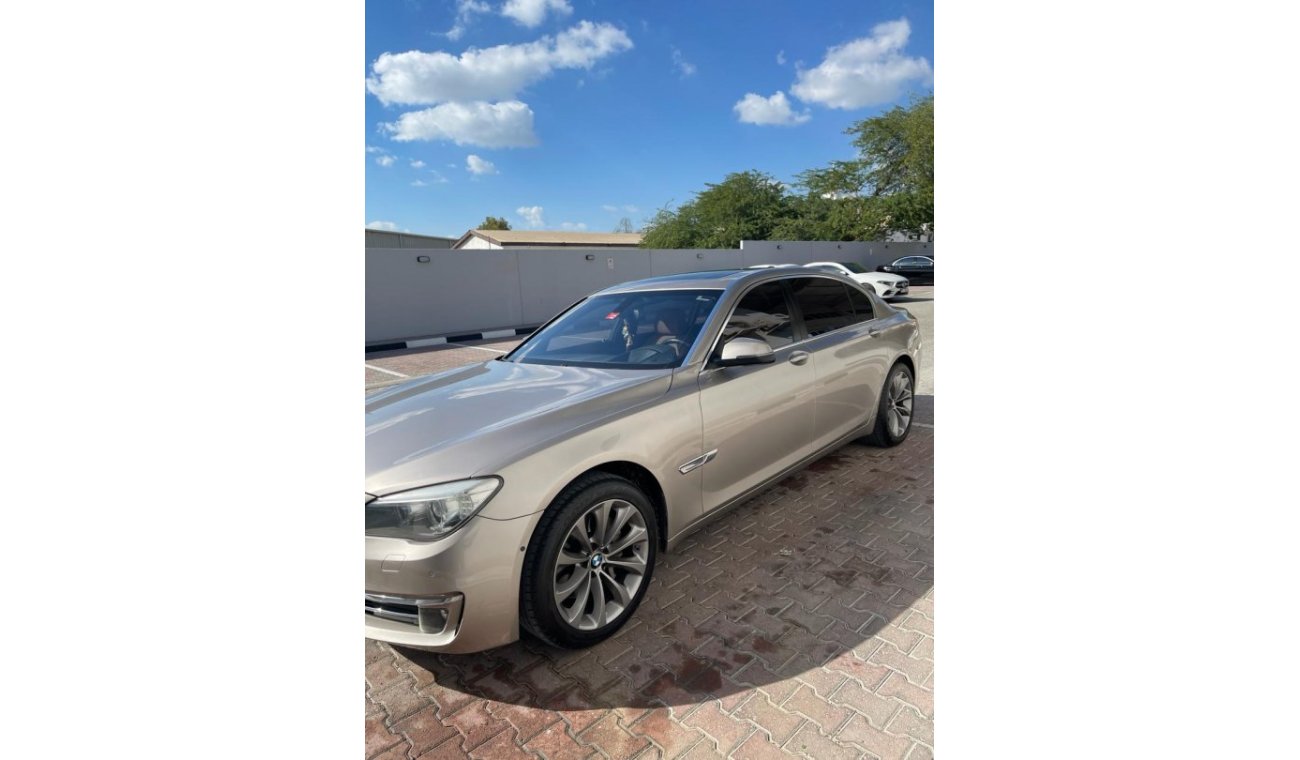 BMW 730Li Rose Gold