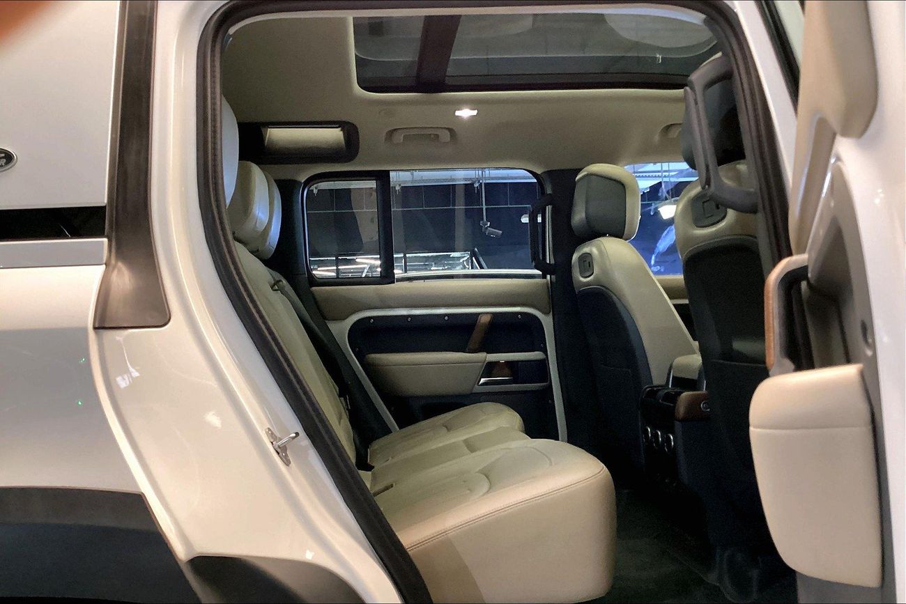 Land Rover Defender P400 110 HSE | Guaranteed Warranty | 0 Down Payment