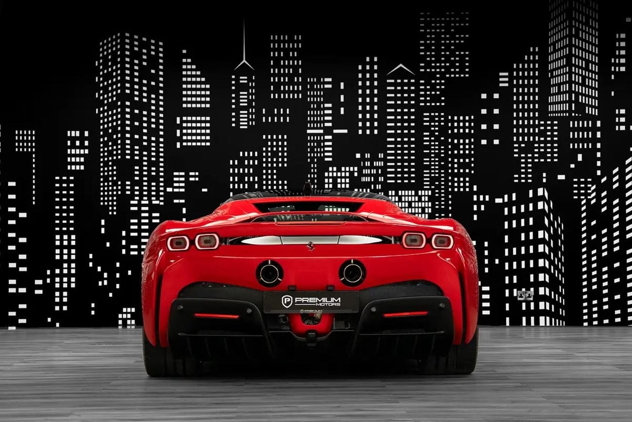 فيراري SF90 ستراديل STRADALE