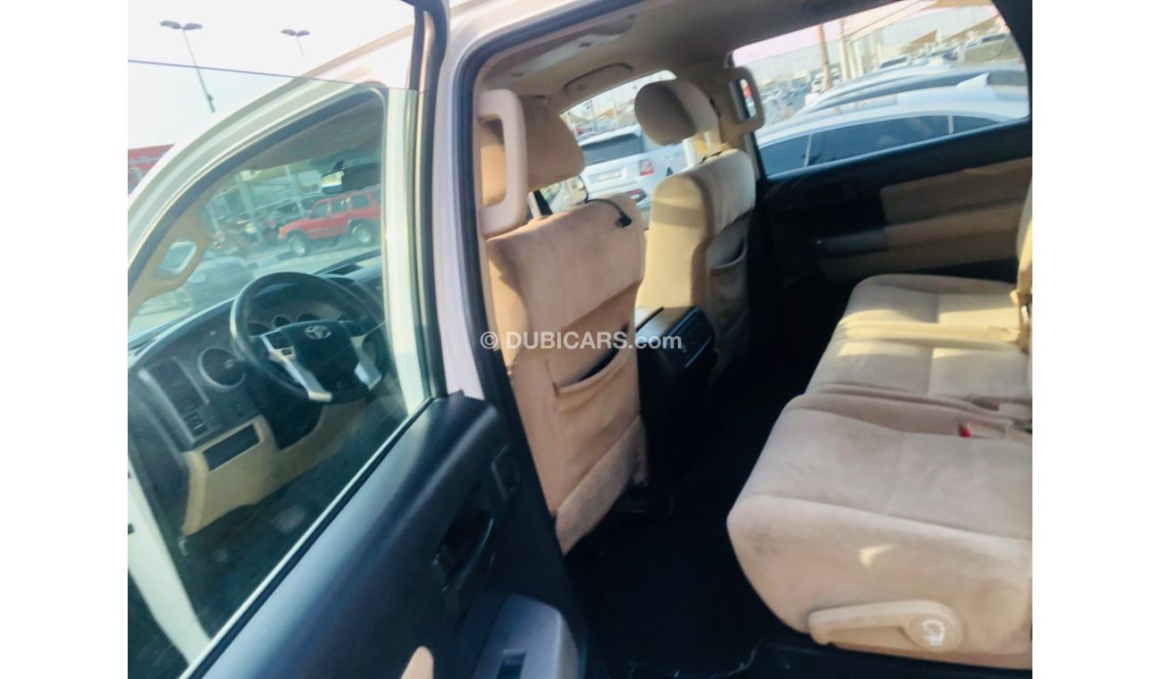 Toyota Sequoia EXR Model 2015 GCC CAR PREFECT CONDITION INSIDE AND OUTSIDE