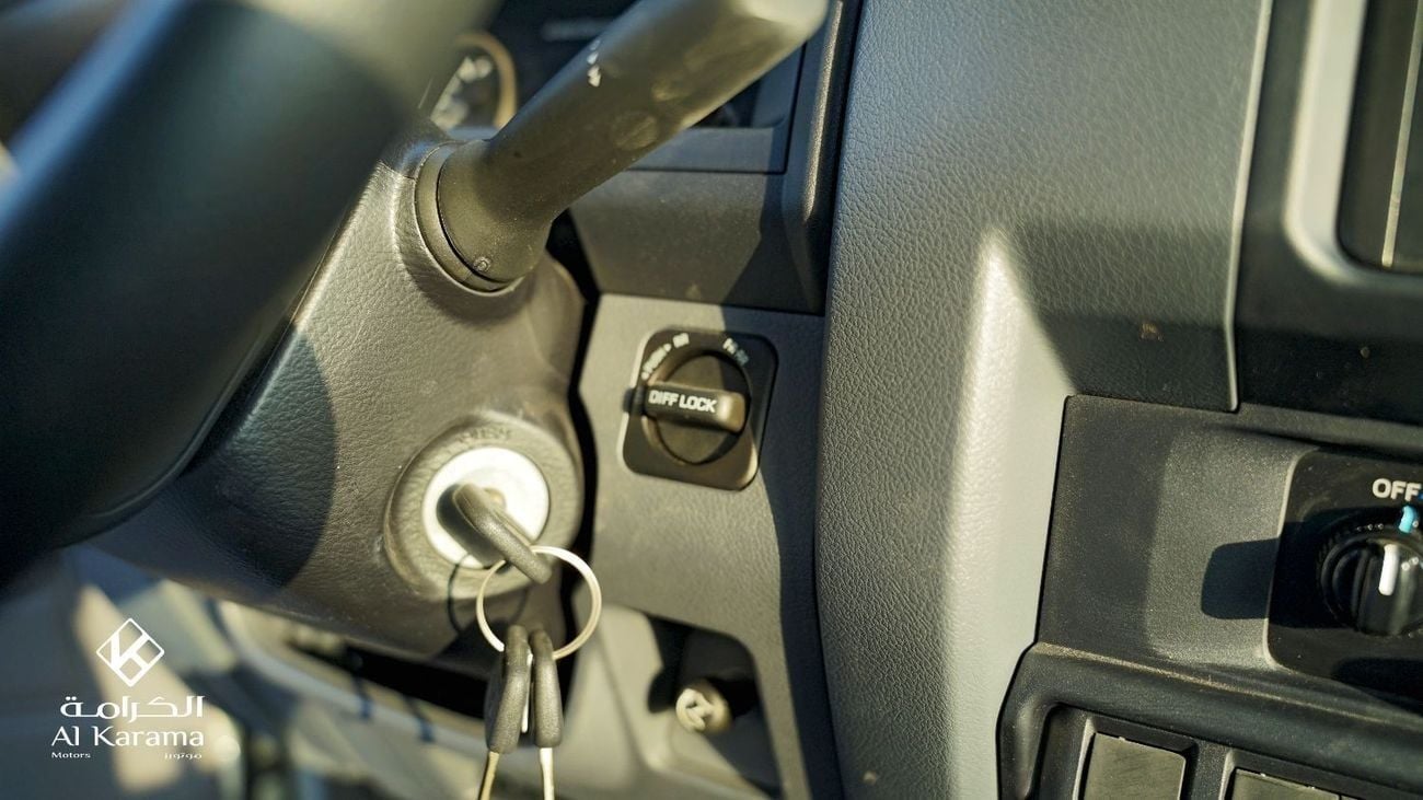 Toyota Land Cruiser Pick Up Toyota land Cruiser 79 | 4.2L Diesel | 4x4 Manual  Diff Lock | 6 Seats | Fog Lights | Snorkel