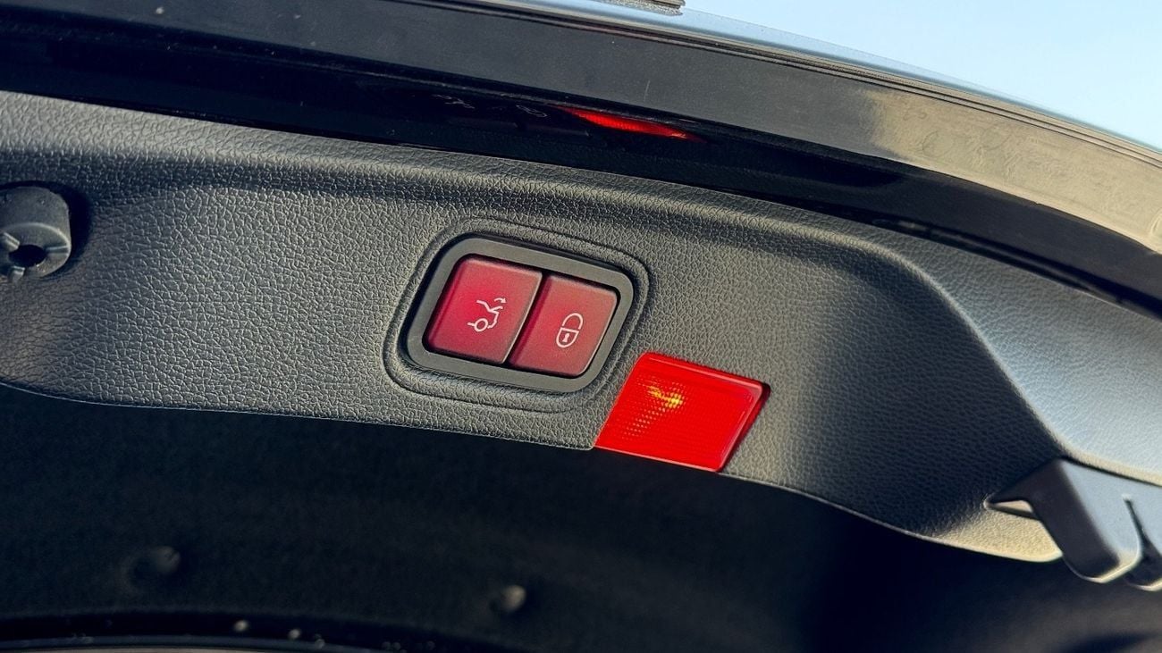 مرسيدس بنز سي 43 ايه ام جي Std 3.0L BITURBO 4MATIC AMG