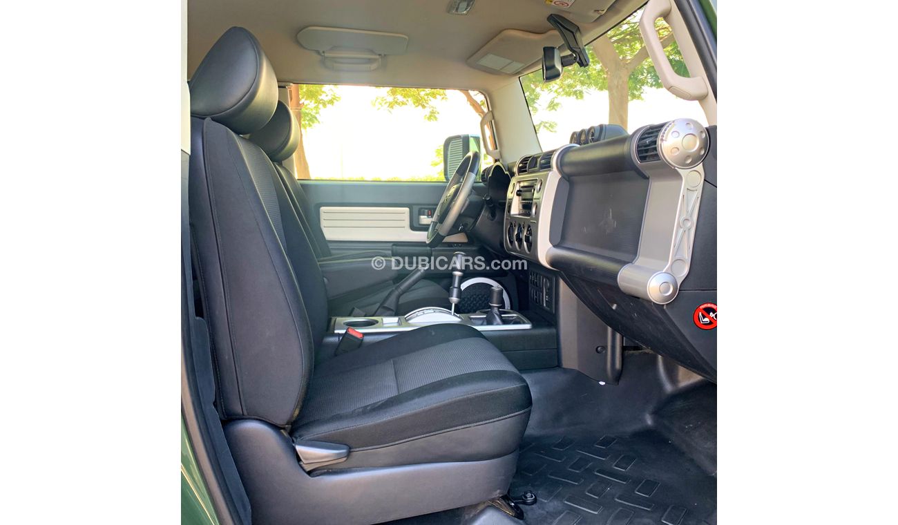 Toyota FJ Cruiser - 2014 - VXR - PRISTINE CONDITION - BANK FINANCE AVAILABLE - WARRANTY