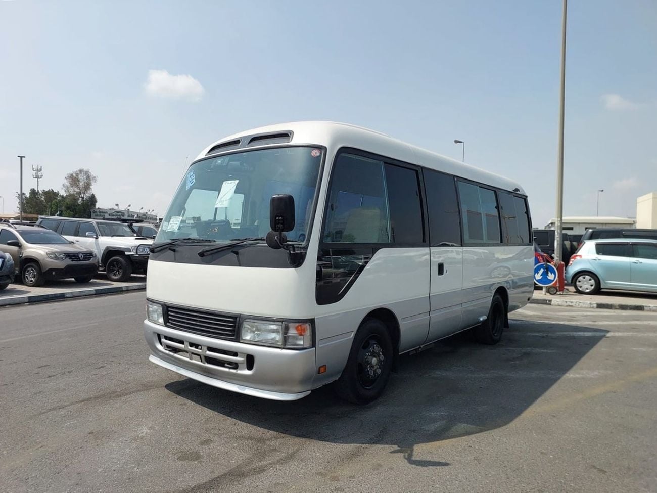 تويوتا كوستر (RAMADAN OFFER) TOYOTA COASTER BUS RHD 1998 MODEL 3.4 L DIESEL MANUAL(PM01254)