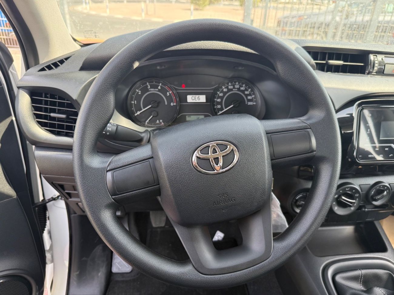 تويوتا هيلوكس GLX Long 2.4L