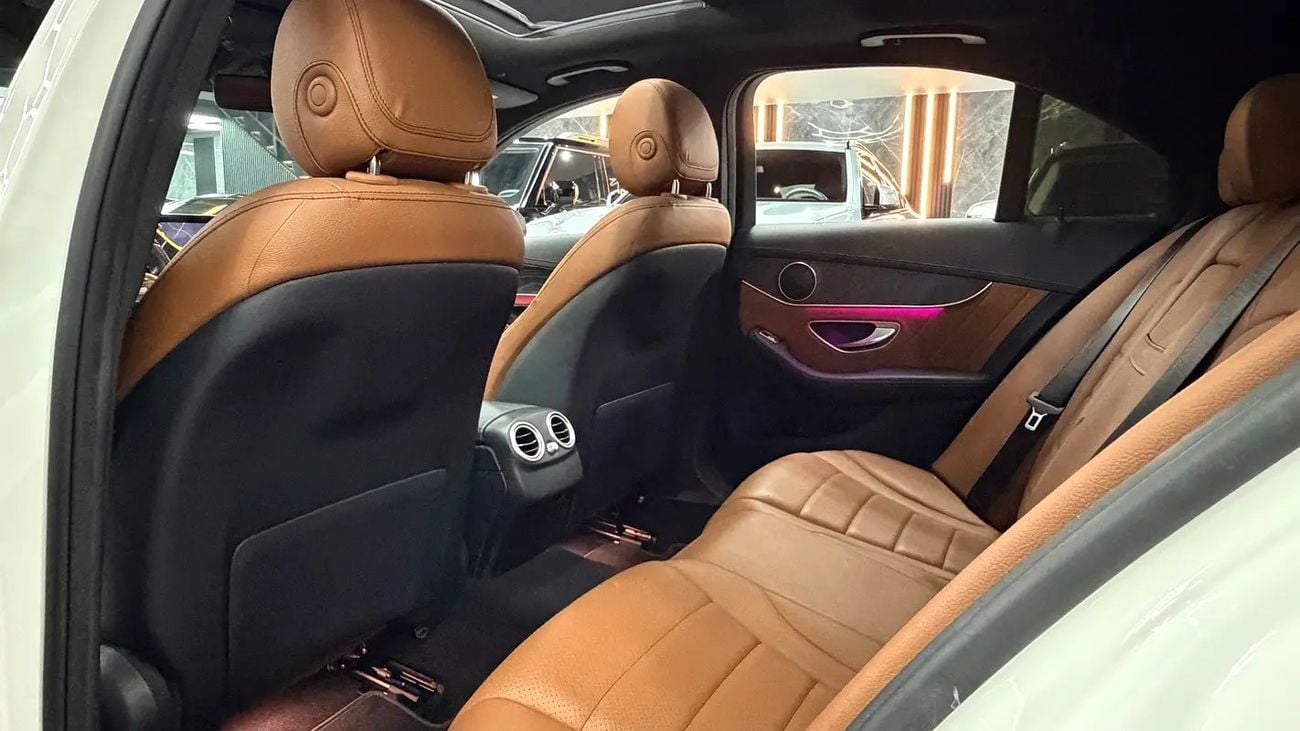 مرسيدس بنز C 200 AVANTGARDE